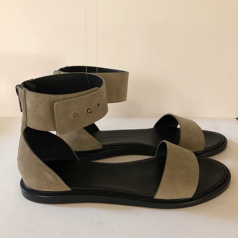 NIB Common Projects Zip Suede Sandal Sz 38 US 8.5 - Picture 2 of 8